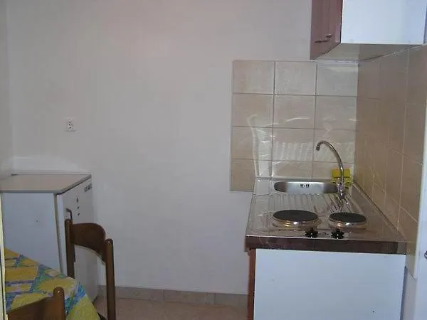 Ferienwohnung Fuer 2 Personen 1 Kind Ca, 30 M Sup2 In Silo, Adriakueste Kroatien Kroatische Inseln 0*, Silo (Krk)